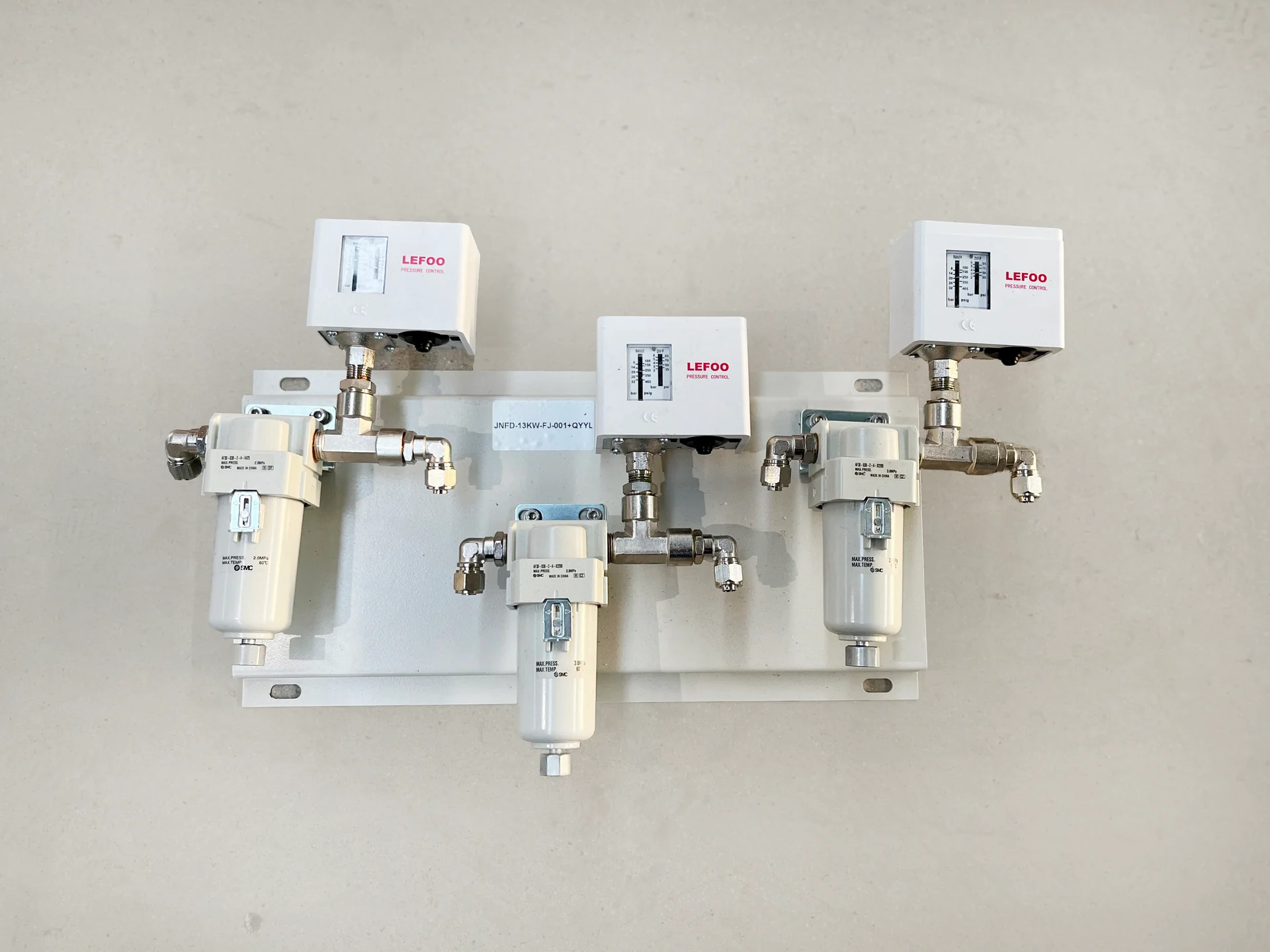 Gas-line assembly with LEFOO pressure switches and SMC filter units